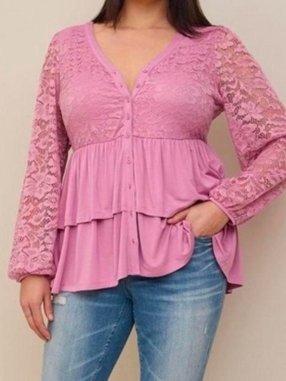 Torrid Women's Sz 2 Top Long Sleeve Tiered Pink Lace Button Front size